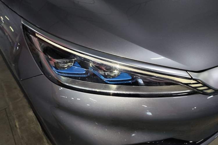 Used BYD Yuan PLUS 2022 510 km Flagship Version Right Front Headlight