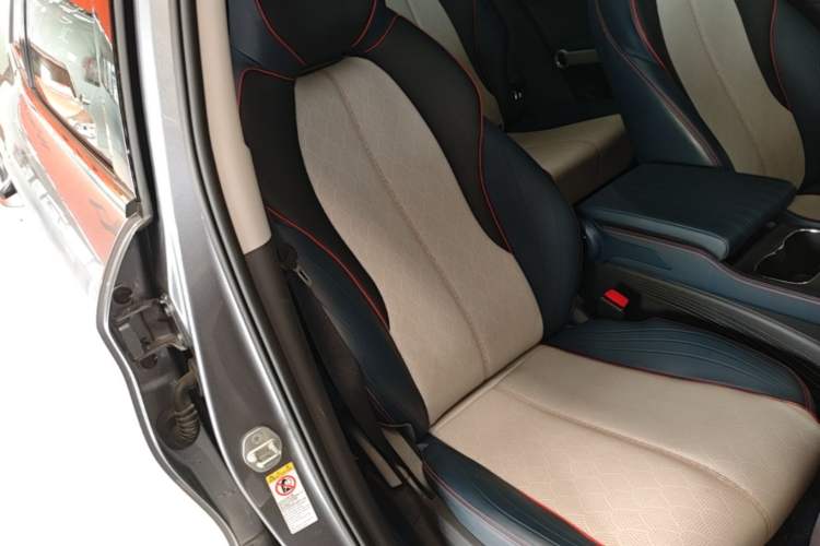 Used BYD Yuan PLUS 2022 430 km Luxury Version Right Front Seat