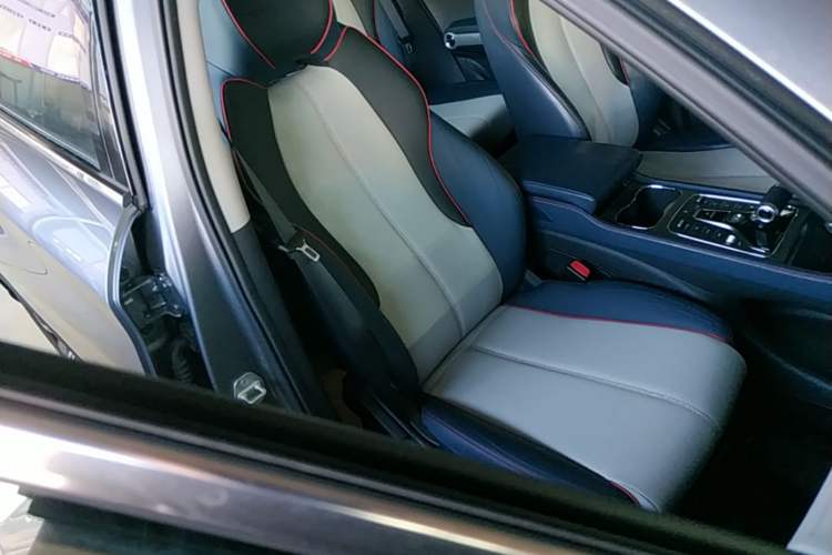 Used BYD Yuan PLUS 2022 430 km Luxury Version Right Front Seat