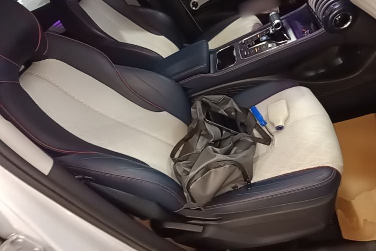 Used BYD Yuan PLUS 2022 430 km Luxury Version Right Front Seat