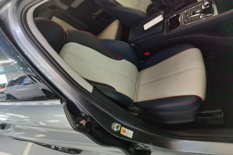 Used BYD Yuan PLUS 2022 510 km Luxury Version Right Front Seat