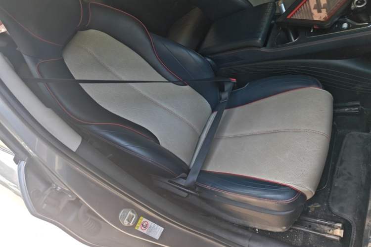 Used BYD Yuan PLUS 2022 510 km Flagship Version Right Front Seat