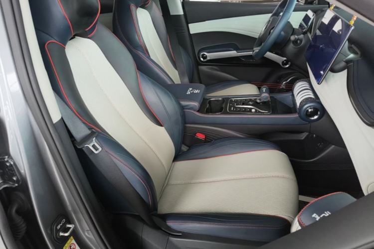 Used BYD Yuan PLUS 2022 510KM Flagship PLUS Right Front Seat
