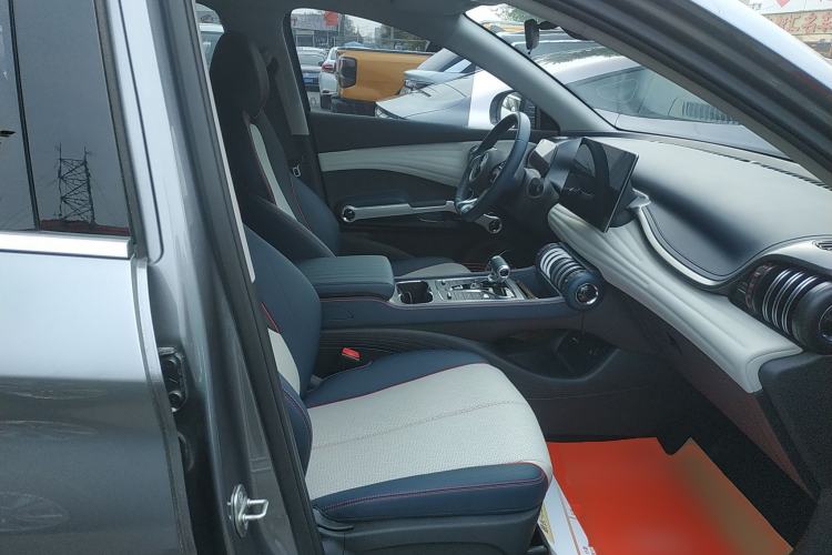 Used BYD Yuan PLUS 2022 510 km Luxury Version Right Front Seat