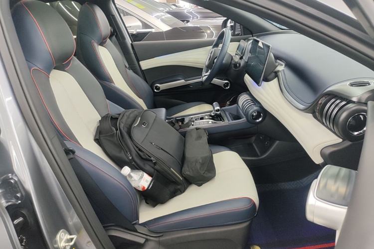 Used BYD Yuan PLUS 2022 510 km Flagship Version Right Front Seat