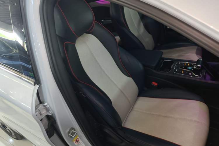 Used BYD Yuan PLUS 2022 510 km Flagship Version Right Front Seat