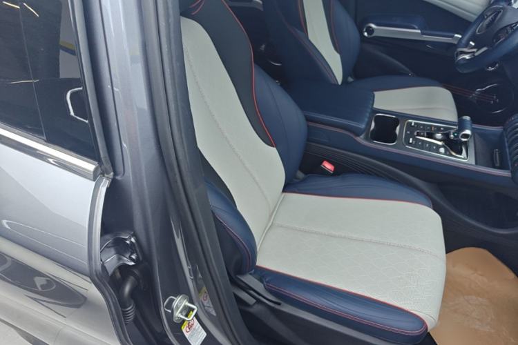 Used BYD Yuan PLUS 2022 510 km Flagship Version Right Front Seat