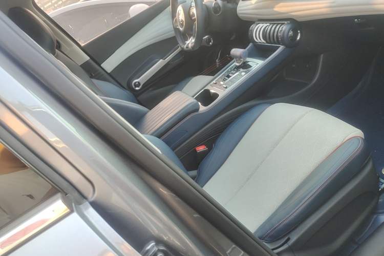 Used BYD Yuan PLUS 2022 430 km Luxury Version Right Front Seat
