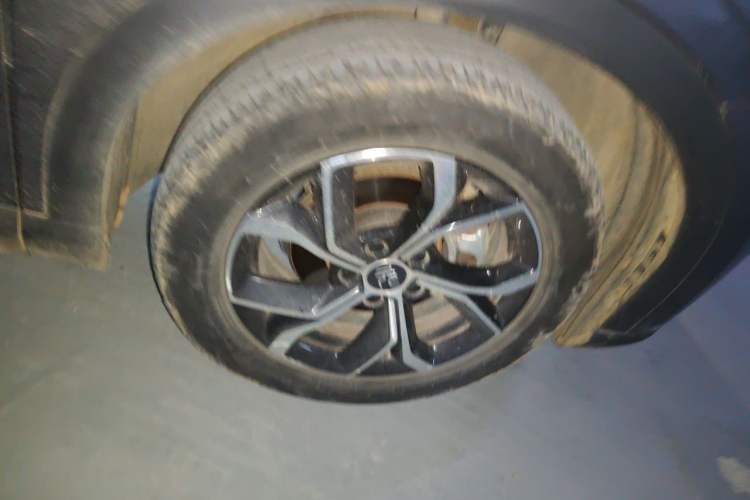 Used BYD Yuan PLUS 2022 510 km Luxury Version Right Front Wheel Hub