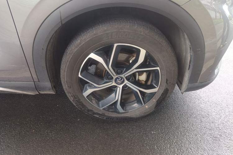 Used BYD Yuan PLUS 2022 510 km Luxury Version Right Front Wheel Hub