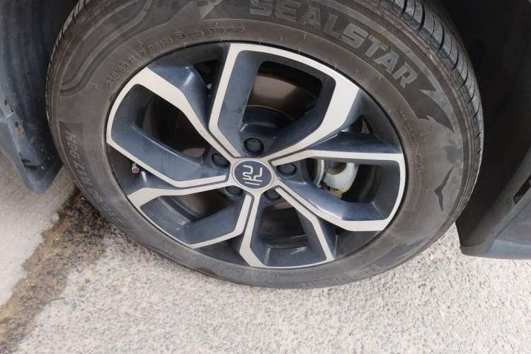 Used BYD Yuan PLUS 2022 510 km Luxury Version Right Front Wheel Hub