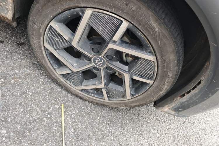 Used BYD Yuan PLUS 2022 510 km Flagship Version Right Front Wheel Hub