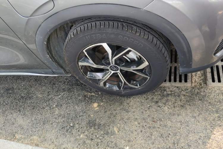 Used BYD Yuan PLUS 2022 510 km Luxury Version Right Front Wheel Hub