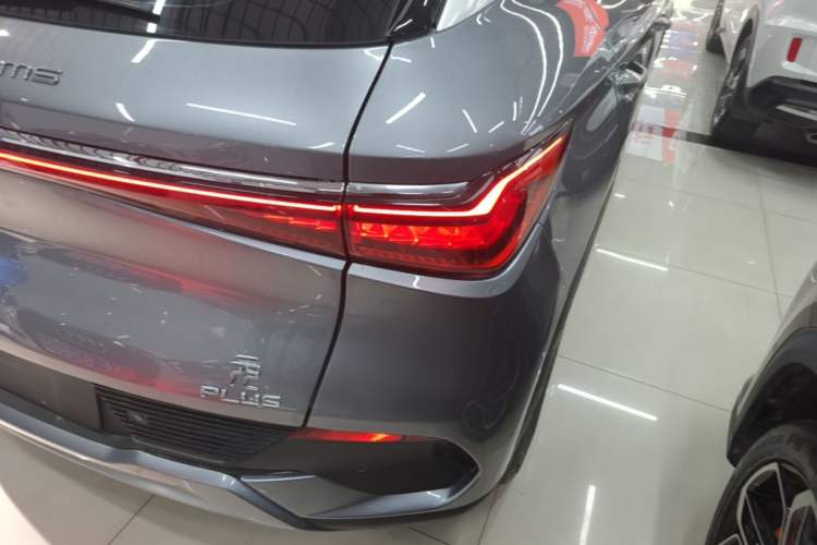 Used BYD Yuan PLUS 2022 510KM Flagship PLUS Right Rear Taillight