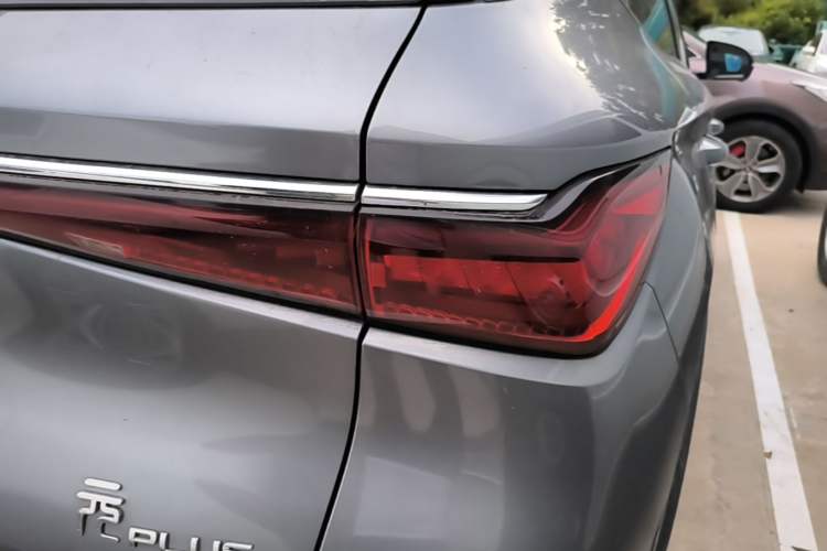 Used BYD Yuan PLUS 2022 510 km Flagship Version Right Rear Taillight