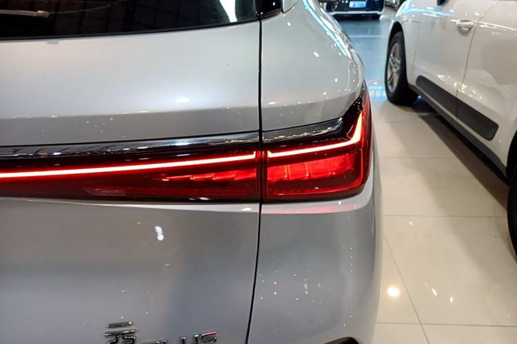 Used BYD Yuan PLUS 2022 430 km Luxury Version Right Rear Taillight