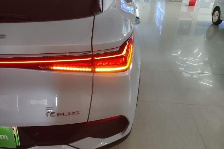 Used BYD Yuan PLUS 2022 510 km Flagship Version Right Rear Taillight