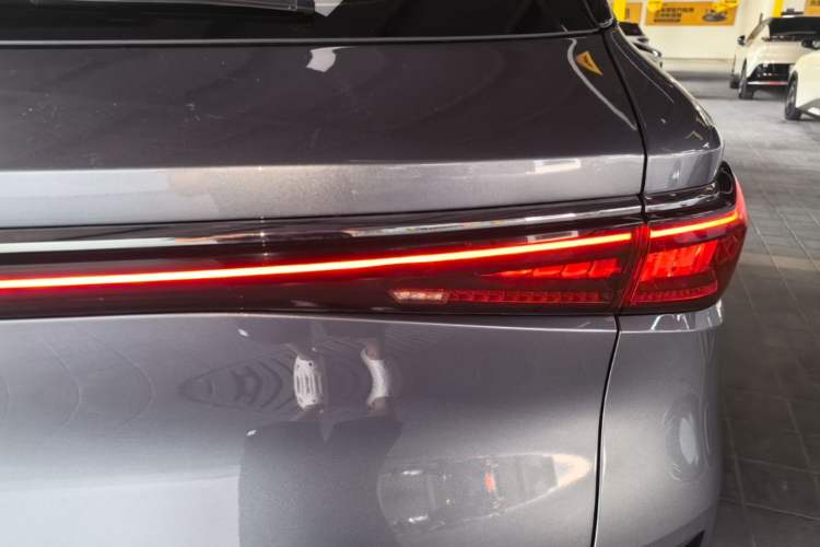 Used BYD Yuan PLUS 2022 510KM Flagship PLUS Right Rear Taillight