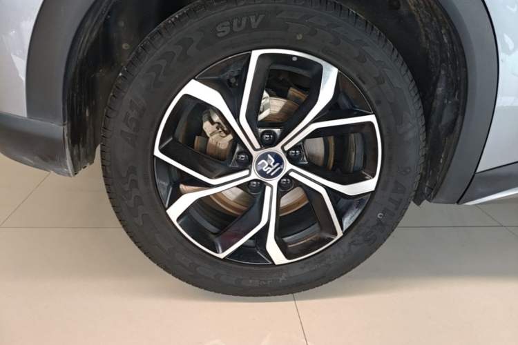 Used BYD Yuan PLUS 2022 430 km Luxury Version Right Rear Wheel Hub