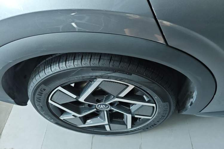 Used BYD Yuan PLUS 2022 510 km Flagship Version Right Rear Wheel Hub