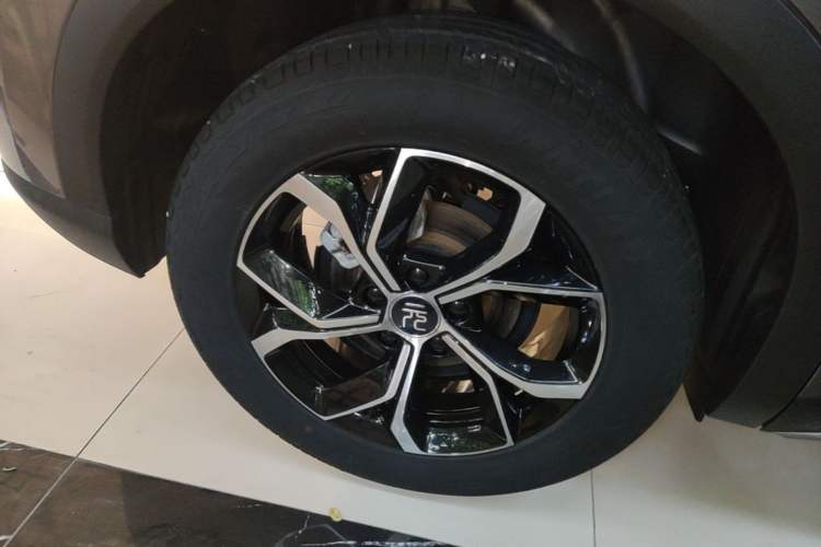 Used BYD Yuan PLUS 2022 430 km Luxury Version Right Rear Wheel Hub