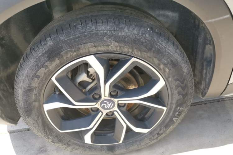Used BYD Yuan PLUS 2022 510 km Flagship Version Right Rear Wheel Hub