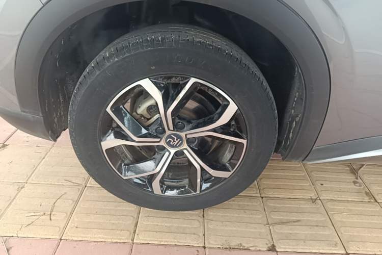 Used BYD Yuan PLUS 2022 430 km Luxury Version Right Rear Wheel Hub