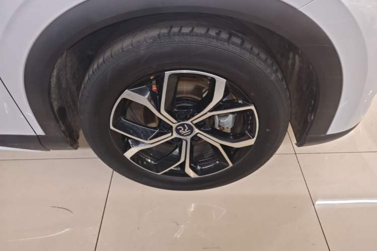 Used BYD Yuan PLUS 2022 430 km Luxury Version Right Rear Wheel Hub