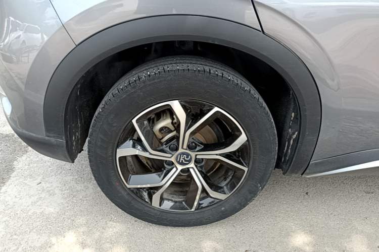 Used BYD Yuan PLUS 2022 430 km Luxury Version Right Rear Wheel Hub