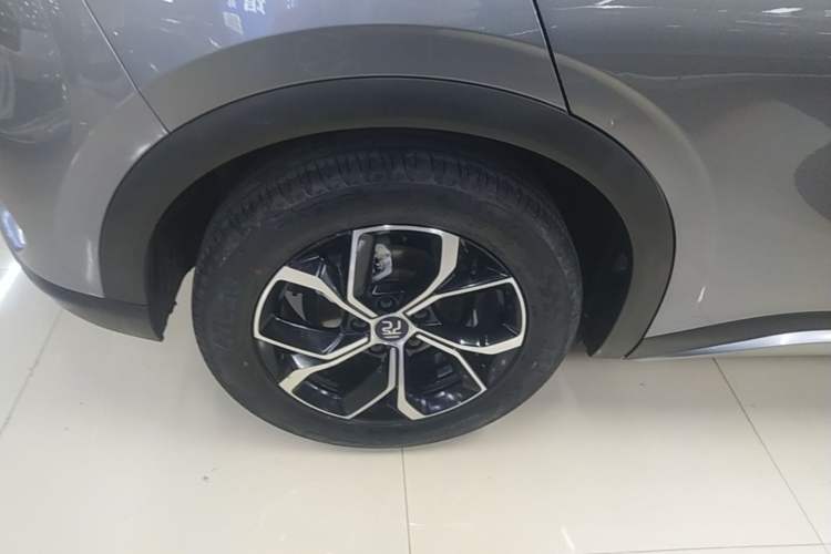 Used BYD Yuan PLUS 2022 430 km Luxury Version Right Rear Wheel Hub