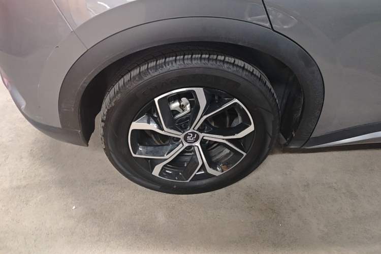 Used BYD Yuan PLUS 2022 430 km Luxury Version Right Rear Wheel Hub