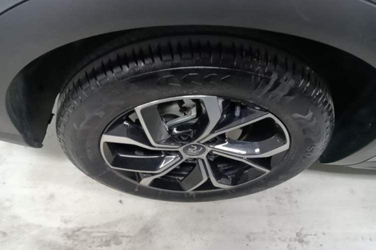 Used BYD Yuan PLUS 2022 430 km Luxury Version Right Rear Wheel Hub