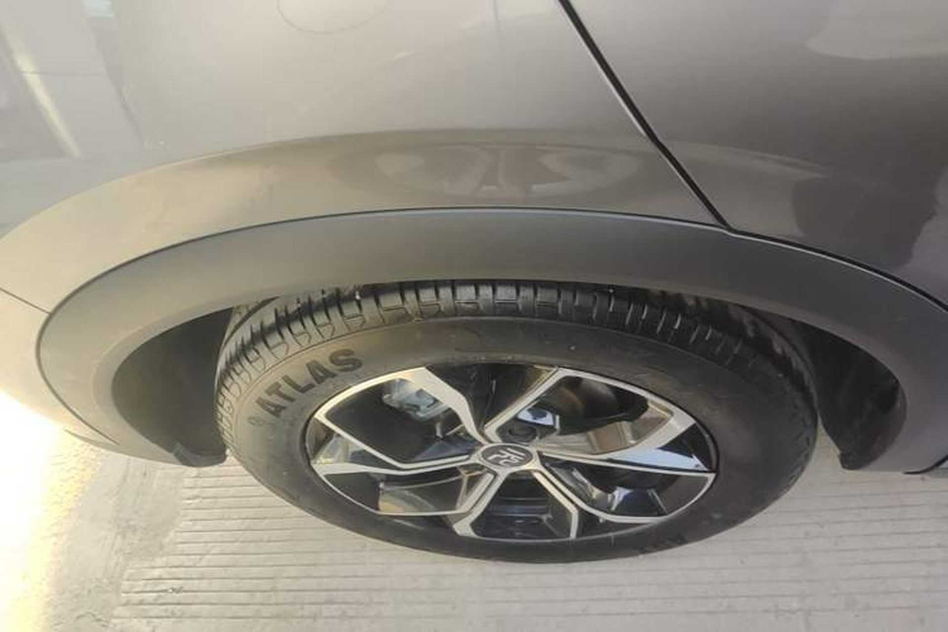 Used BYD Yuan PLUS 2022 430 km Luxury Version Right Rear Wheel Hub