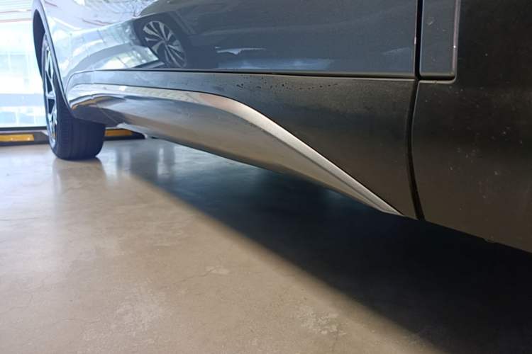 Used BYD Yuan PLUS 2022 510 km Flagship Version Right Side Sill