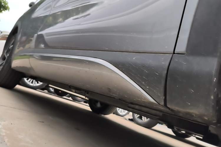 Used BYD Yuan PLUS 2022 510 km Flagship Version Right Side Sill