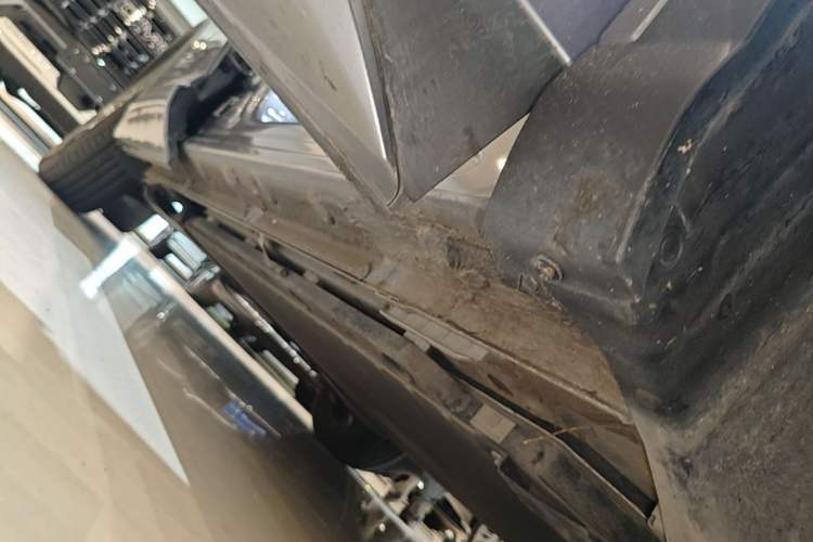 Used BYD Yuan PLUS 2022 430 km Luxury Version Right Side Sill