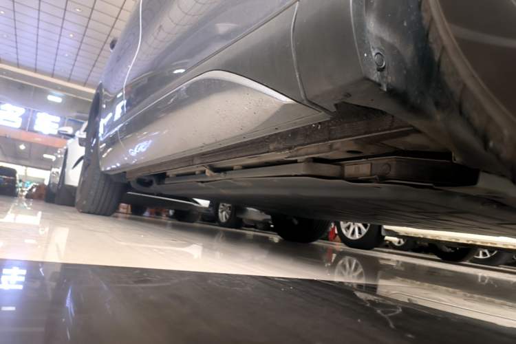 Used BYD Yuan PLUS 2022 430 km Luxury Version Right Side Sill