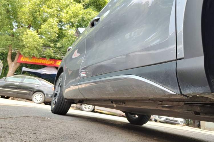 Used BYD Yuan PLUS 2022 510 km Flagship Version Right Side Sill