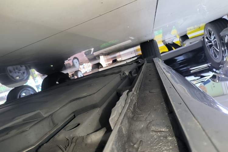 Used BYD Yuan PLUS 2022 510 km Flagship Version Right Side Sill