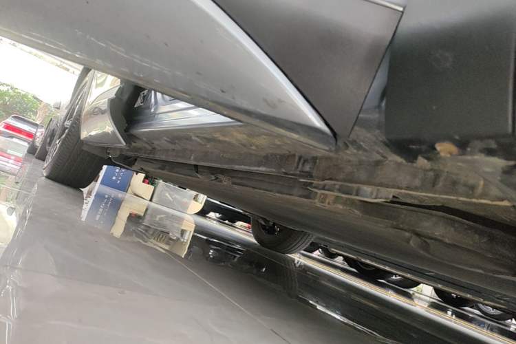 Used BYD Yuan PLUS 2022 510 km Flagship Version Right Side Sill