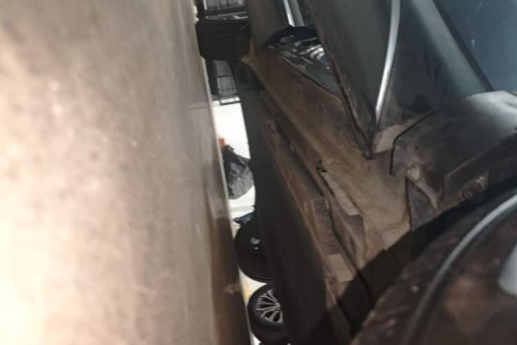 Used BYD Yuan PLUS 2022 430 km Luxury Version Right Side Sill