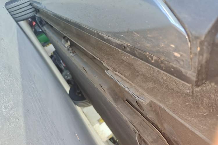 Used BYD Yuan PLUS 2022 510 km Flagship Version Right Side Sill
