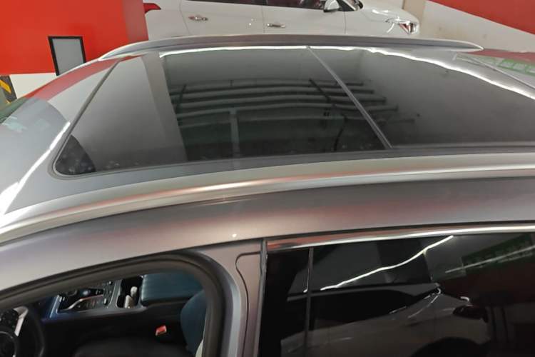 Used BYD Yuan PLUS 2022 510 km Flagship Version Roof