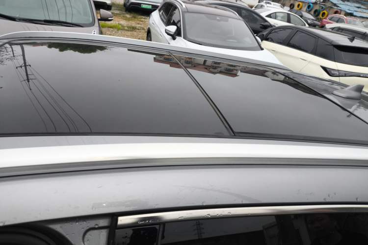Used BYD Yuan PLUS 2022 510 km Flagship Version Roof