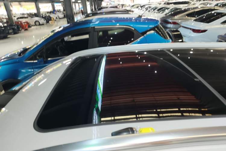 Used BYD Yuan PLUS 2022 510 km Flagship Version Roof