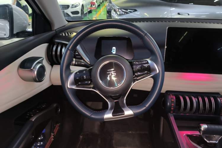 Used BYD Yuan PLUS 2022 430 km Luxury Version Steering Wheel