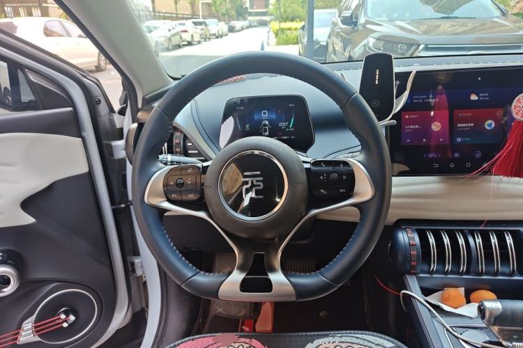 Used BYD Yuan PLUS 2022 510 km Luxury Version Steering Wheel