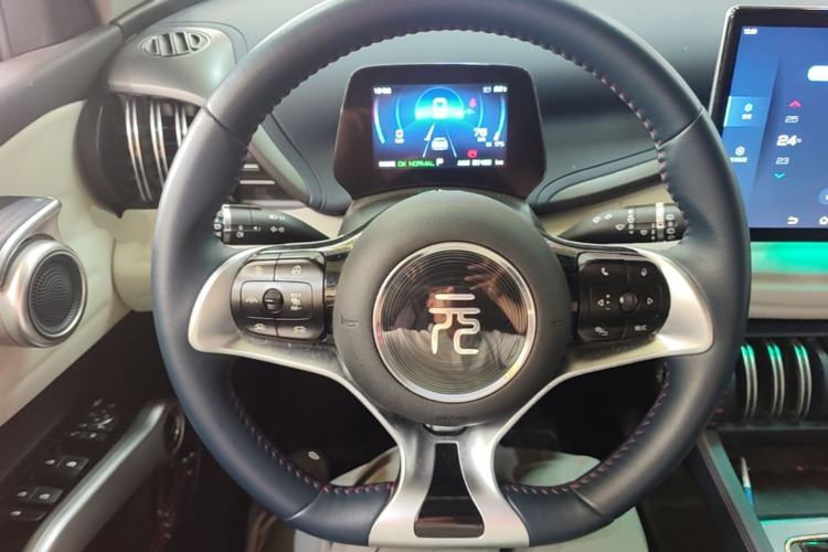 Used BYD Yuan PLUS 2022 430 km Luxury Version Steering Wheel