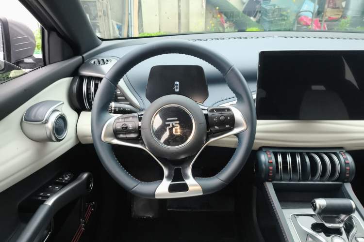 Used BYD Yuan PLUS 2022 510 km Flagship Version Steering Wheel