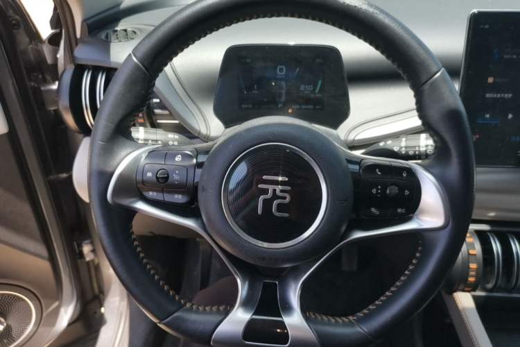 Used BYD Yuan PLUS 2022 510 km Flagship Version Steering Wheel